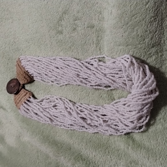 Vintage '60s collectible 40 strand seed bead necklace - Picture 2 of 5